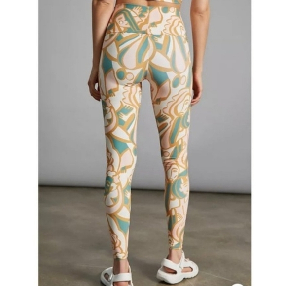 Anthro Ani Figures Printed Leggings NWT - Picture 2 of 5